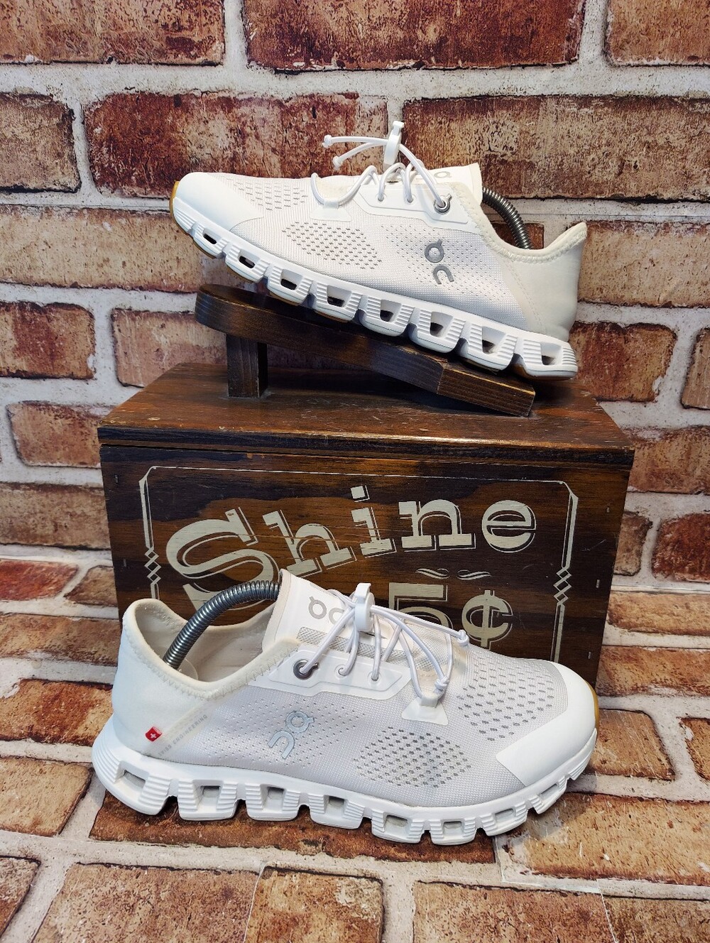 Pre-owned On Running Cloudcoast